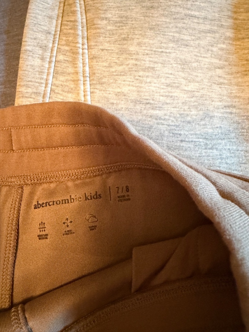 Joggers - Picture 5 of 6